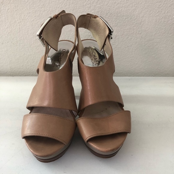 Michael Kors Platform Shoes - Picture 2 of 6